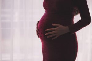 Mujer en estado de embarazo etapas de embarazo